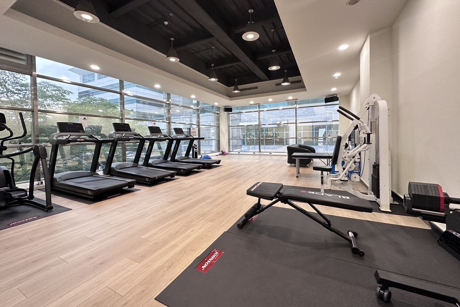 Phihong office environment, featuring modern design and comfortable spaces that foster innovation and collaboration.